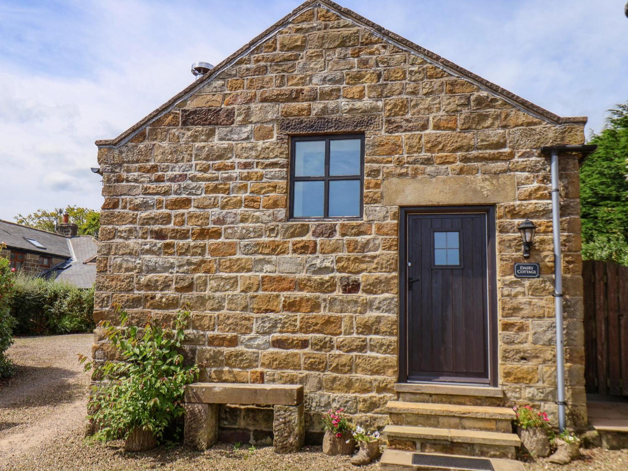 Dairy Cottage Staintondale Exterior photo